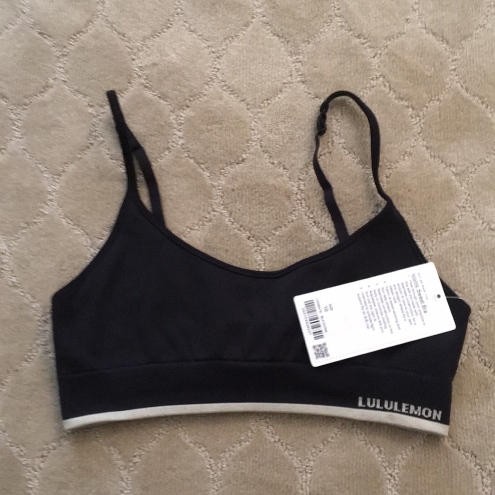 Lululemon iconic sweat bra